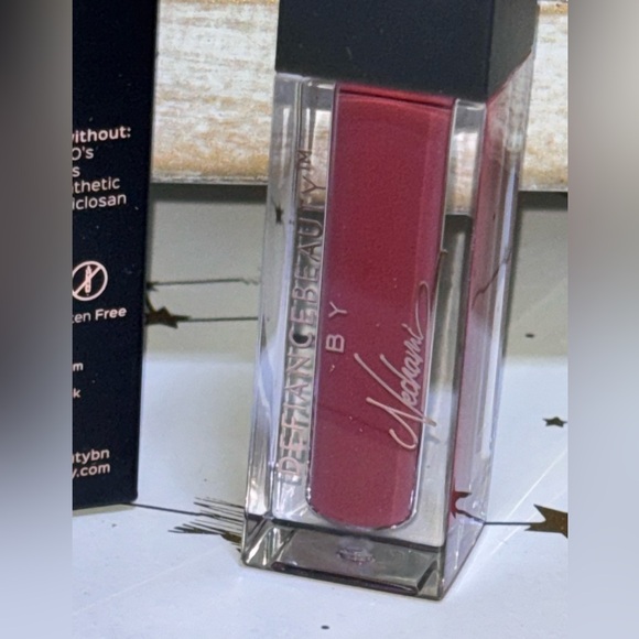Defiance Beauty Liquid Lipstick - Picture 3 of 4
